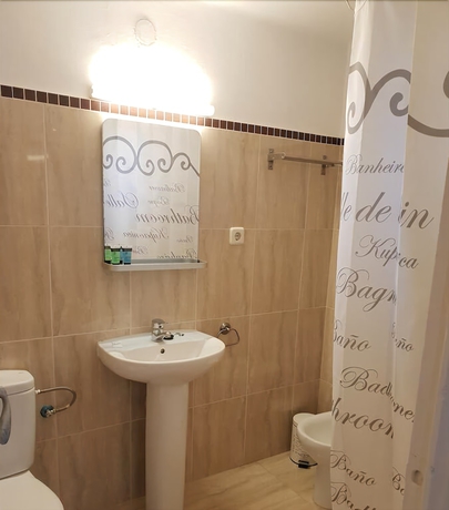 Imagen de la habitación del Hostal Santa Gemma. Foto 18