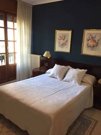 Imagen de la habitación del Hostal Santa María, CACABELOS. Foto 6