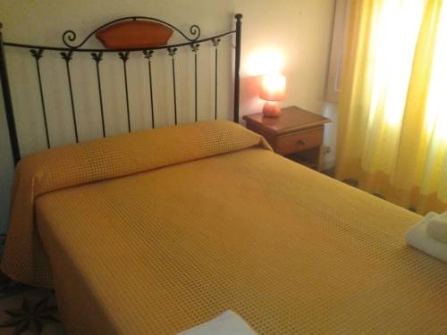 Imagen de la habitación del Hostal Santa Teresa, Reus. Foto 5