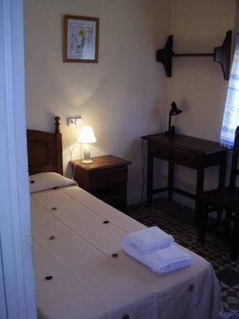 Imagen de la habitación del Hostal Santa Teresa, Reus. Foto 12