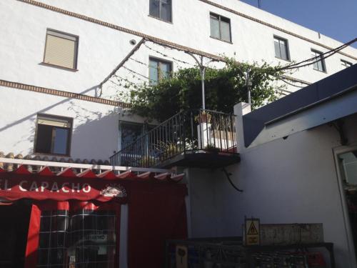 Imagen general del Hostal Santiago, Écija. Foto 6