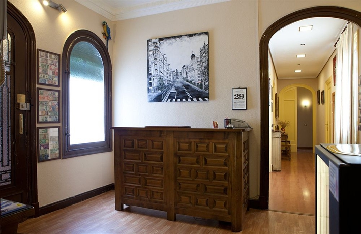 Imagen de los interiores del Hostal Santillan. Foto 14