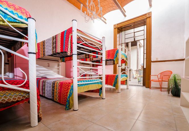 Imagen de la habitación del Hostal Santo Domingo, Centro Hist&oacute;rico de Puebla. Foto 6