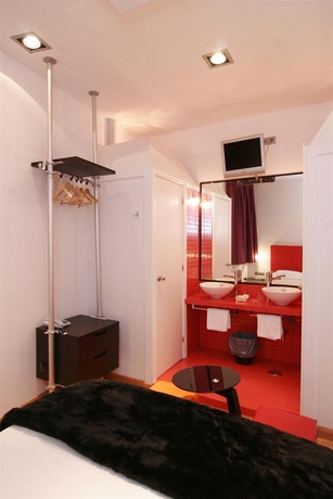 Imagen de los interiores del Hostal Santo Domingo, Gran V&iacute;a. Foto 16