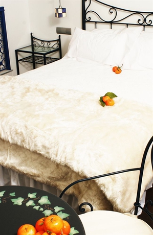 Imagen de la habitación del Hostal Santo Domingo, Gran V&iacute;a. Foto 9