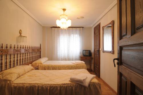 Imagen de la habitación del Hostal Santo Domingo de Silos, SANTO DOMINGO DE SILOS. Foto 6