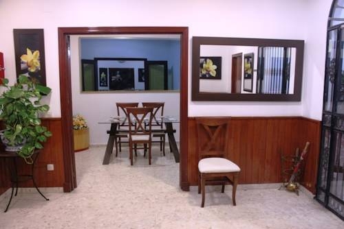 Imagen de los interiores del Hostal Sanvi. Foto 13