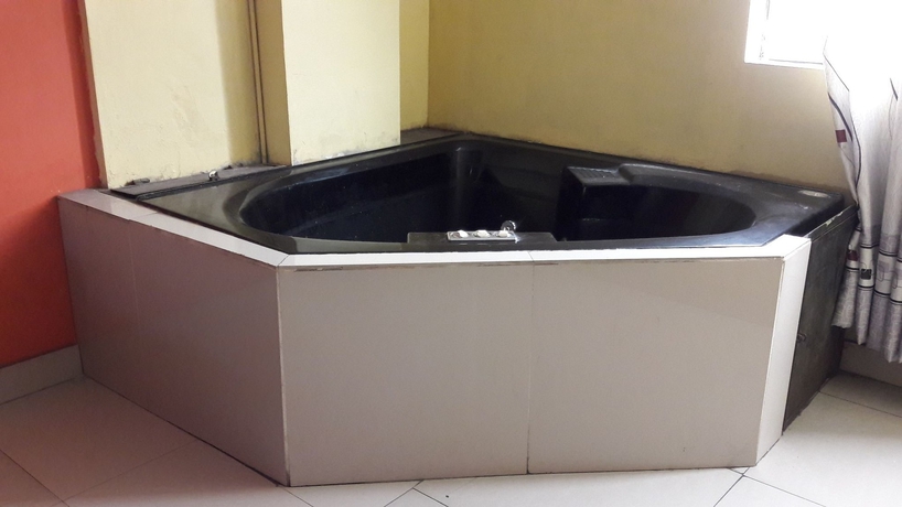 Imagen de la habitación del Hostal Sauna Emporio Pizarro. Foto 3