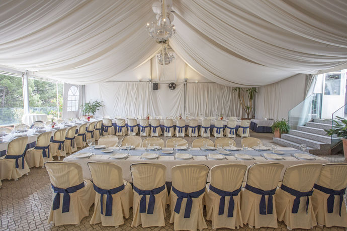 Imagen del bar/restaurante del Hostal Savoy, Alcoy. Foto 3