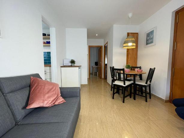 Imagen de la habitación del Hostal Savoy, Alcoy. Foto 6