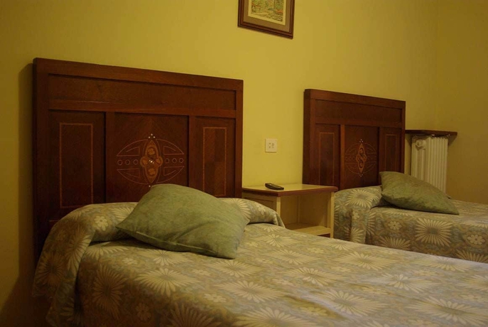 Imagen de la habitación del Hostal Sayola. Foto 9