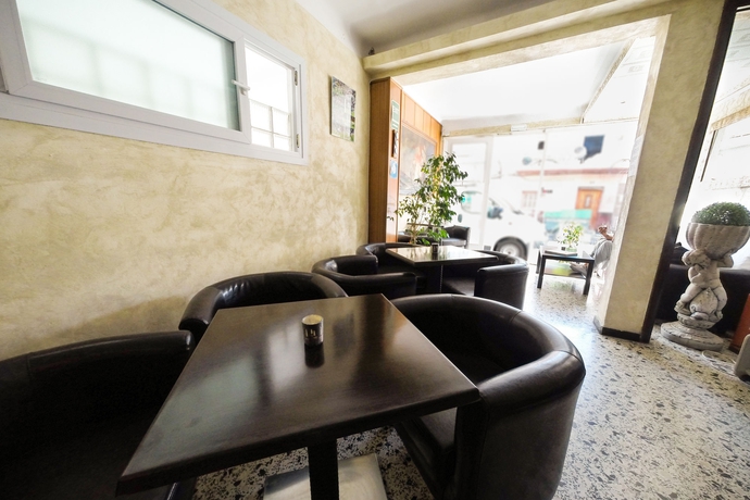 Imagen de los interiores del Hostal Sb Arenal. Foto 14