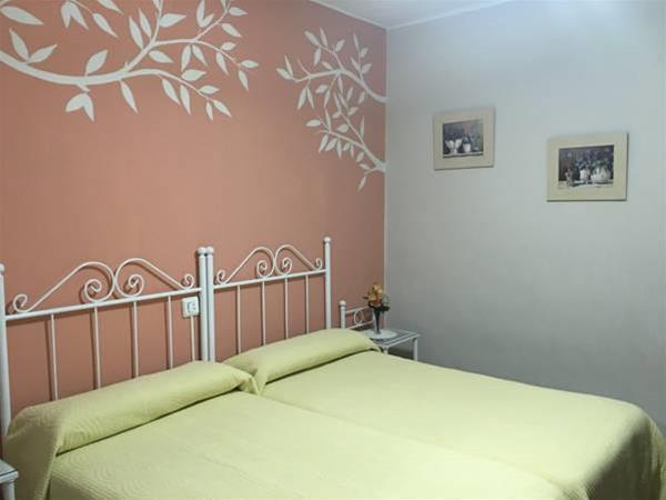 Imagen general del Hostal Senero. Foto 8