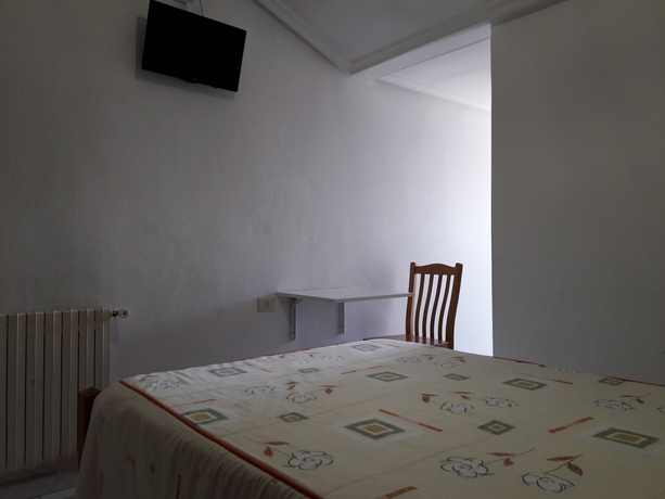 Imagen de la habitación del Hostal Sequeiros. Foto 17
