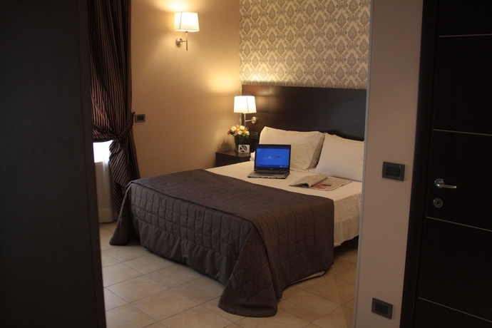 Imagen de la habitación del Hostal Seven Kings Relais. Foto 6