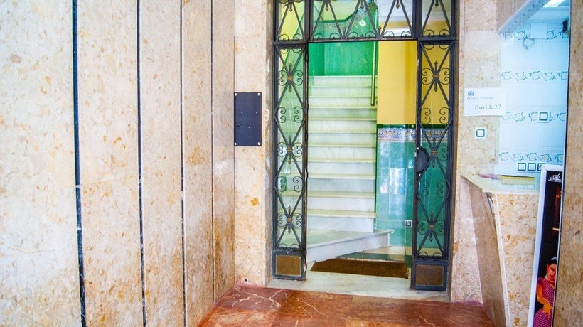 Imagen de los interiores del Hostal Sevilla Florida Center. Foto 15