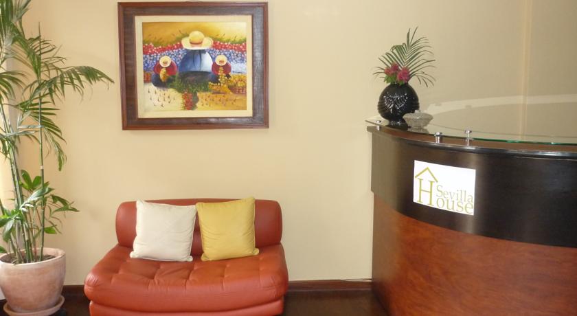 Imagen de los interiores del Hostal Sevilla House. Foto 9