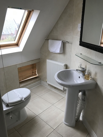 Imagen de la habitación del Hostal Sheil Suites. Foto 16