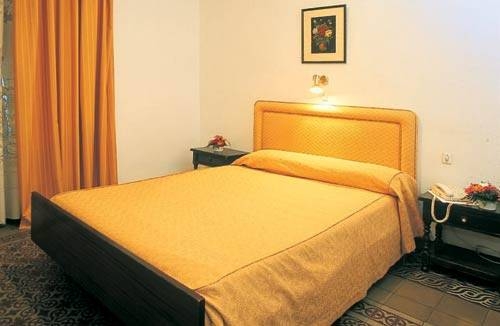 Imagen general del Hostal Sierpes. Foto 10