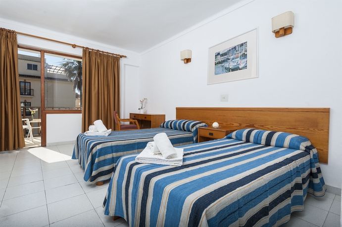 Imagen de la habitación del Hostal Singular Cala Ratjada by Eurotels. Foto 4