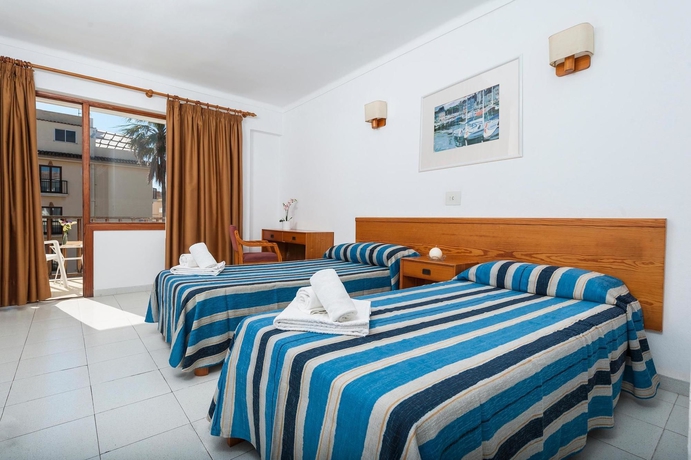 Imagen de la habitación del Hostal Singular Cala Ratjada by Eurotels. Foto 9