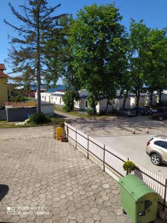 Imagen de los exteriores del Hostal Skorpion. Foto 6