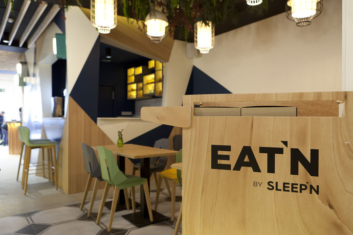 Imagen de los interiores del Hostal Sleep'n Atocha &ndash; B Corp Certified. Foto 7