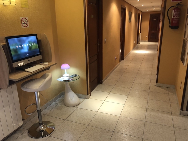 Imagen de los interiores del Hostal Sol Naciente. Foto 19