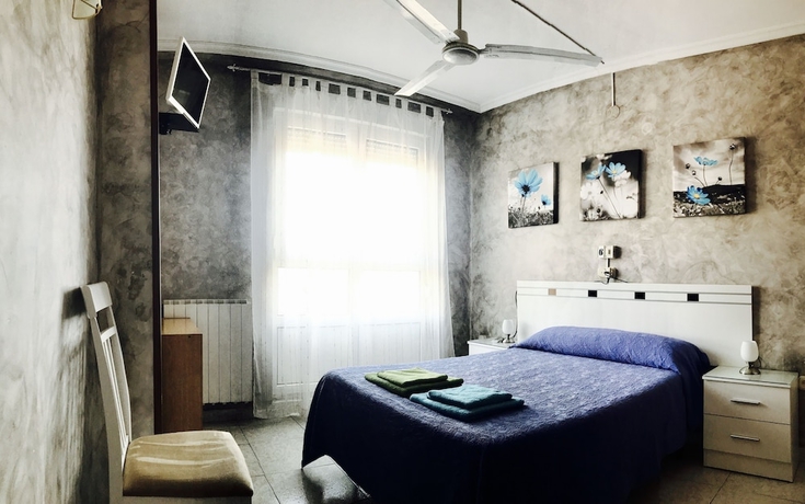 Imagen de la habitación del Hostal Sol Naciente. Foto 16