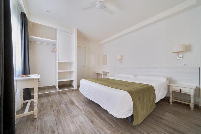 Imagen de la habitación del Hostal Sol y Miel. Foto 3
