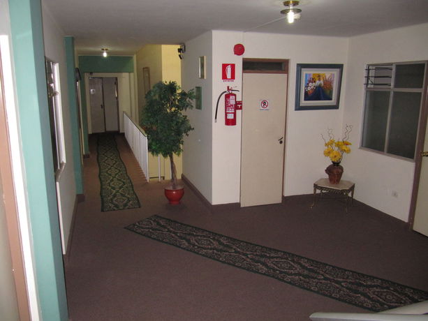 Imagen del bar/restaurante del Hostal Solari. Foto 1