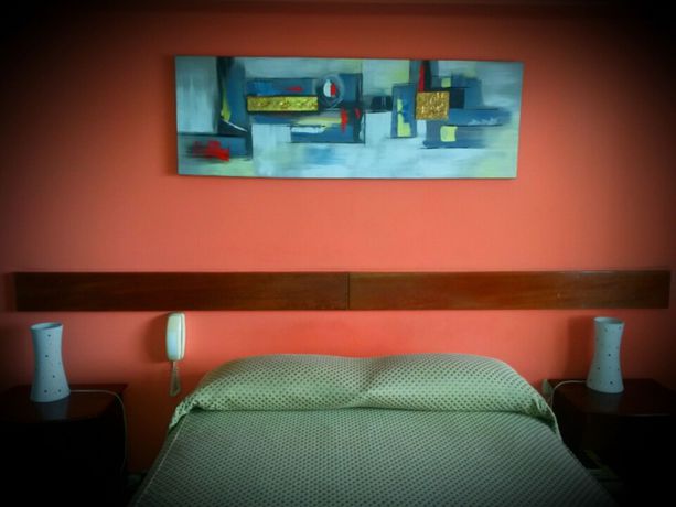 Imagen de la habitación del Hostal Solari. Foto 13