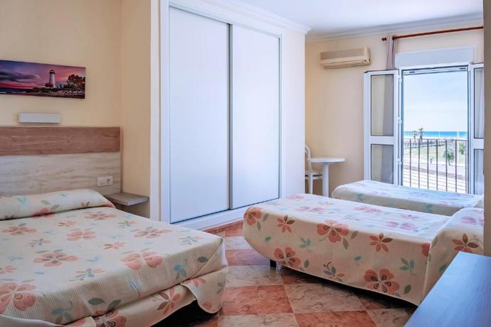 Imagen de la habitación del Hostal Sonrisa Del Mar. Foto 4