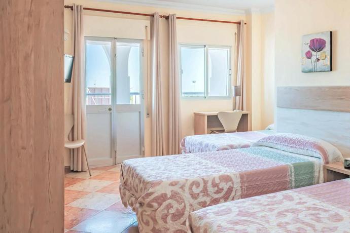 Imagen de la habitación del Hostal Sonrisa Del Mar. Foto 7