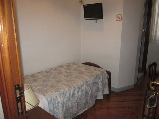 Imagen de la habitación del Hostal Splendid, Madrid. Foto 7