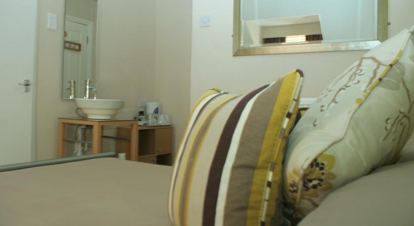 Imagen general del Hostal St Bernards Guesthouse. Foto 1