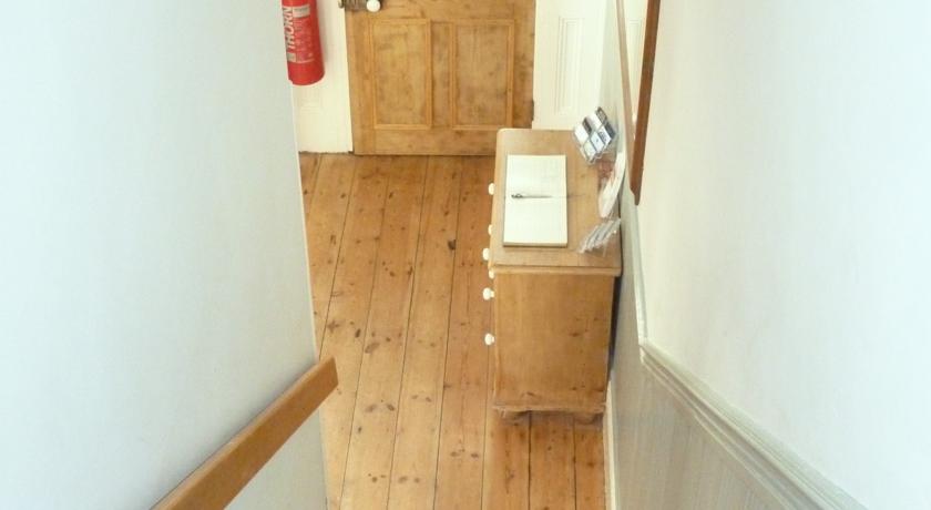 Imagen general del Hostal St Bernards Guesthouse. Foto 2