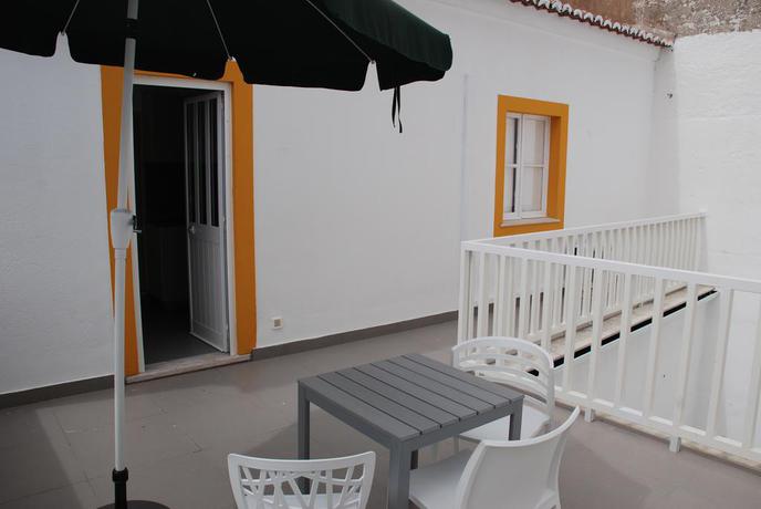 Imagen de los exteriores del Hostal Stayinn City - Évora. Foto 12