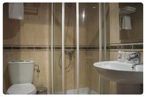 Imagen de la habitación del Hostal Stella Del Mare, Camari&ntilde;as. Foto 5