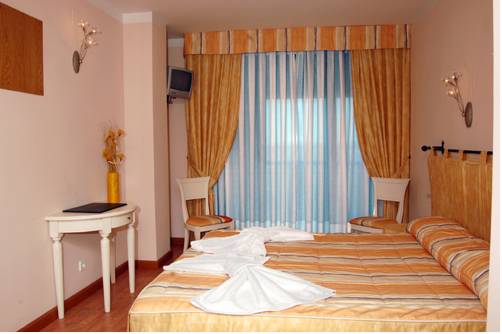 Imagen de la habitación del Hostal Stop, Cantalejo. Foto 6