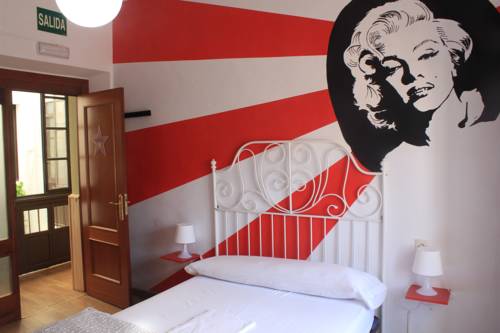 Imagen de la habitación del Hostal Summer Hostel Cádiz. Foto 10