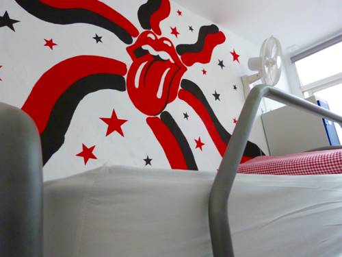 Imagen de la habitación del Hostal Summer Hostel Cádiz. Foto 16