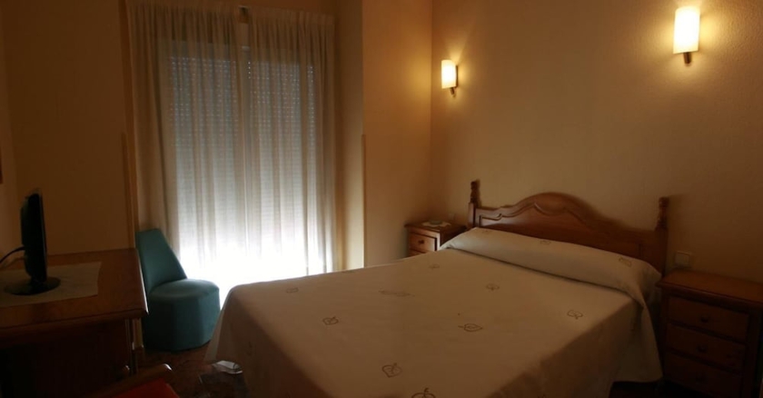 Imagen de la habitación del Hostal Sunami. Foto 12