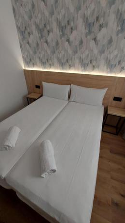 Imagen general del Hostal Sweet Lloret Suites. Foto 4
