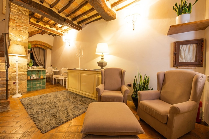 Imagen de los interiores del Hostal TORRE CAMALDOLI B&B - Borgo Capitano Collection - Albergo diffuso. Foto 17
