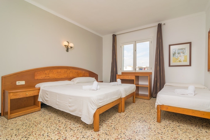 Imagen de la habitación del Hostal Talamanca, Cala d'Or. Foto 6