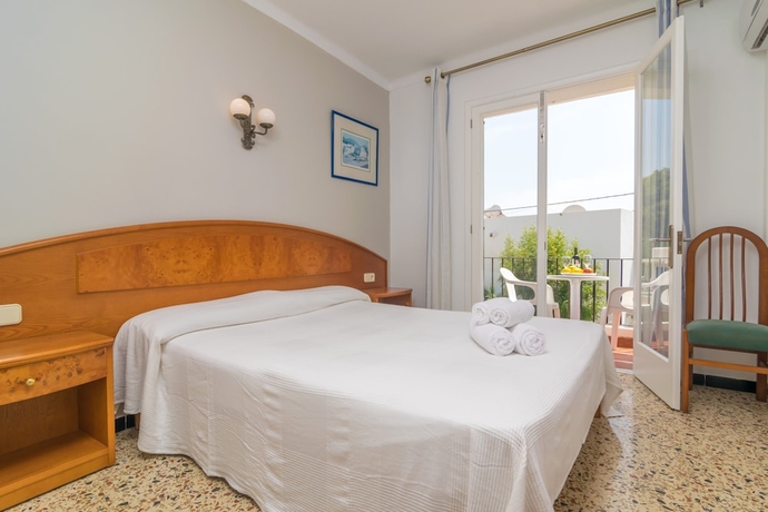 Imagen de la habitación del Hostal Talamanca, Cala d'Or. Foto 7