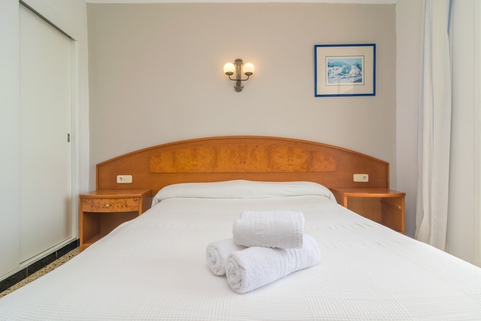 Imagen de la habitación del Hostal Talamanca, Cala d'Or. Foto 11