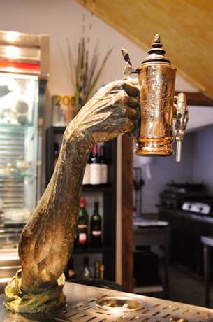 Imagen general del Hostal Taper&iacute;a La Fonda. Foto 9