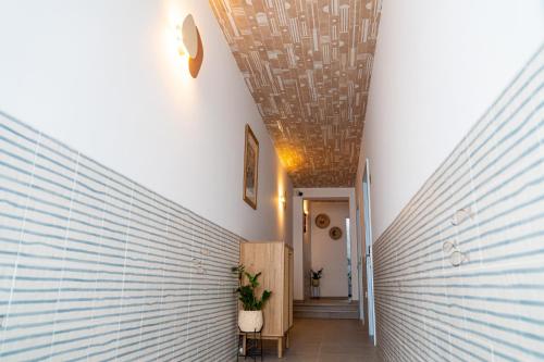 Imagen de los interiores del Hostal Tarantelo Conil. Foto 10